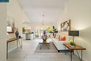 Building Photo - 4410 Sugarland Ct