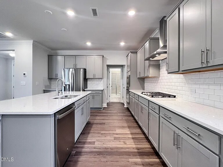 Building Photo - 304 Canyon Spring Trl