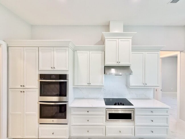 Building Photo - 20 Coxswain Dr