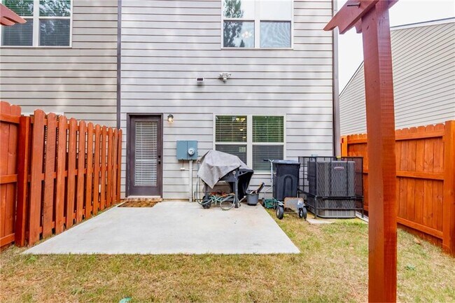 Building Photo - 3006 Bayrose Cir