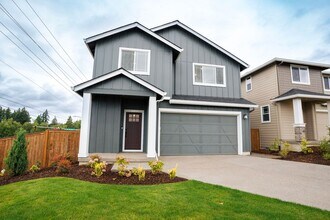 Building Photo - Stunning new construction!