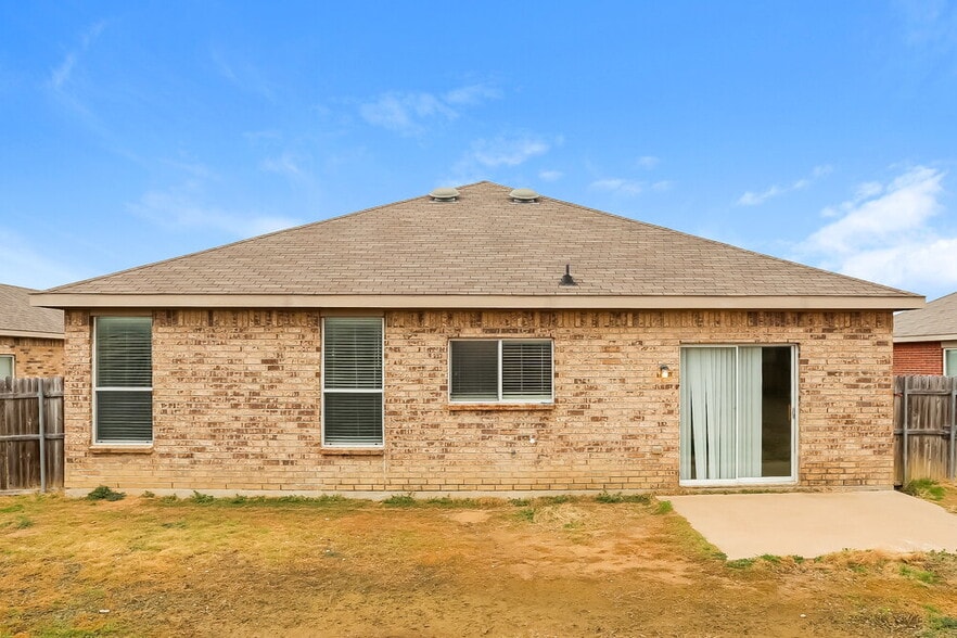 Building Photo - 412 San Lucas Dr