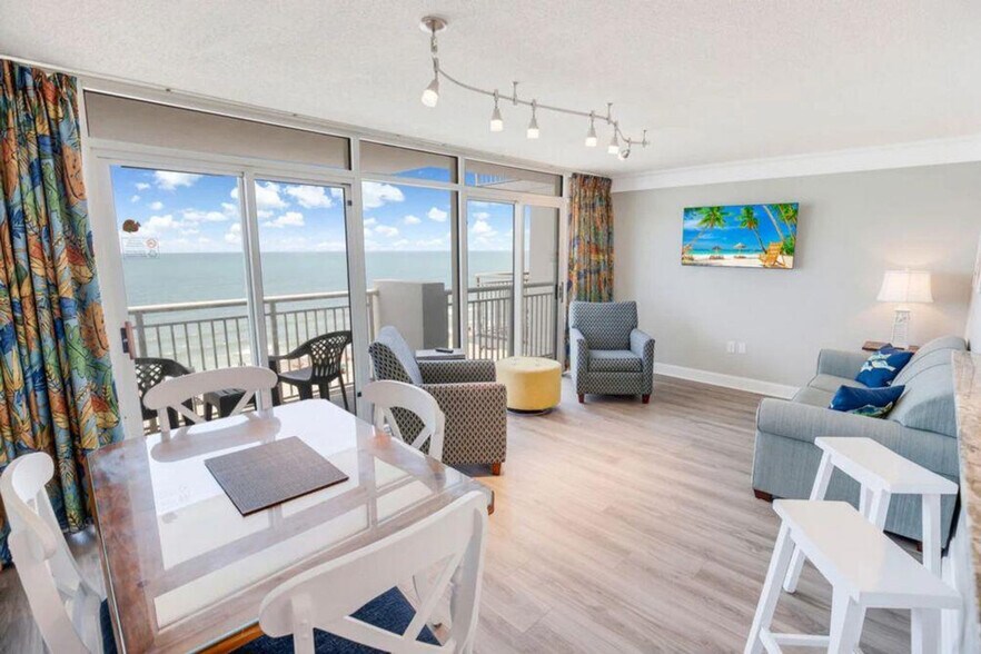 Primary Photo - 1700 N Ocean Blvd