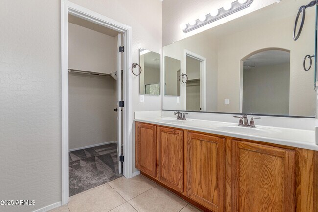 Building Photo - 21534 E Domingo Rd