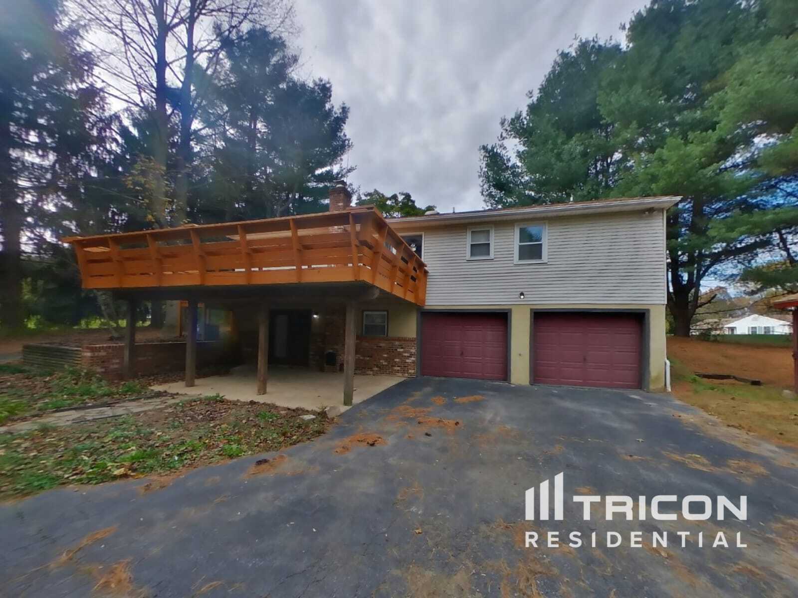 Building Photo - 402 Vixen Pl