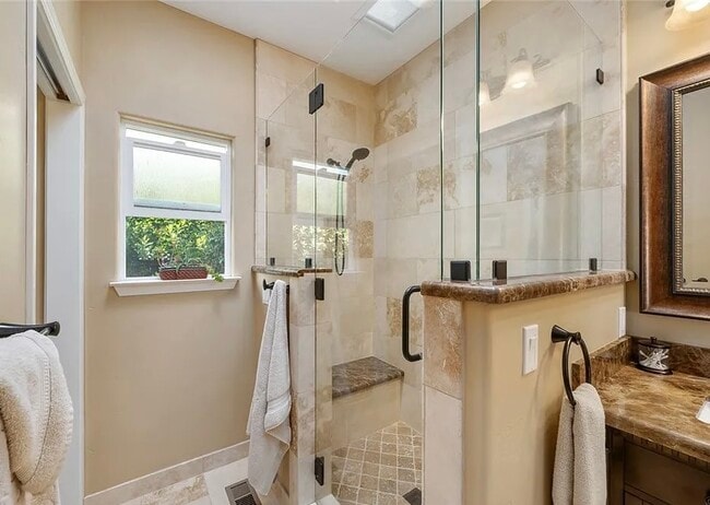 Building Photo - 1615 Costa del Sol