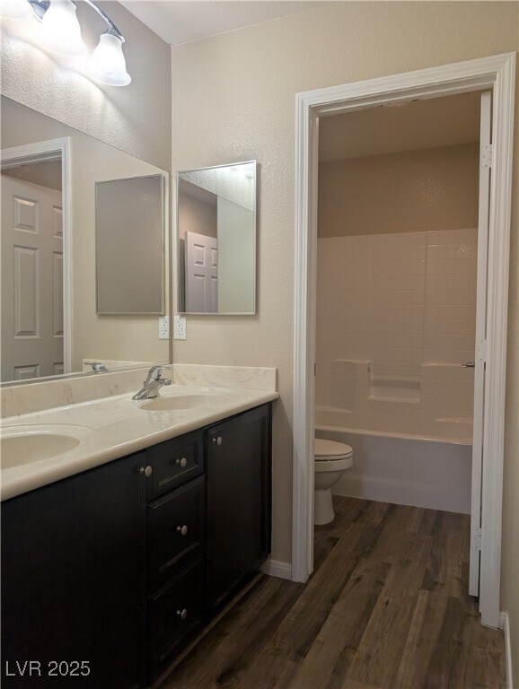 Building Photo - 6639 Rego Park Ct