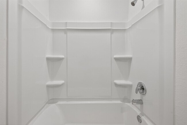 Building Photo - 216 Amy St