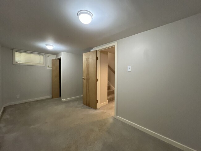 Building Photo - Charming Portland Home with Original Hardwood Floors, Finished Basement & Large Kitchen