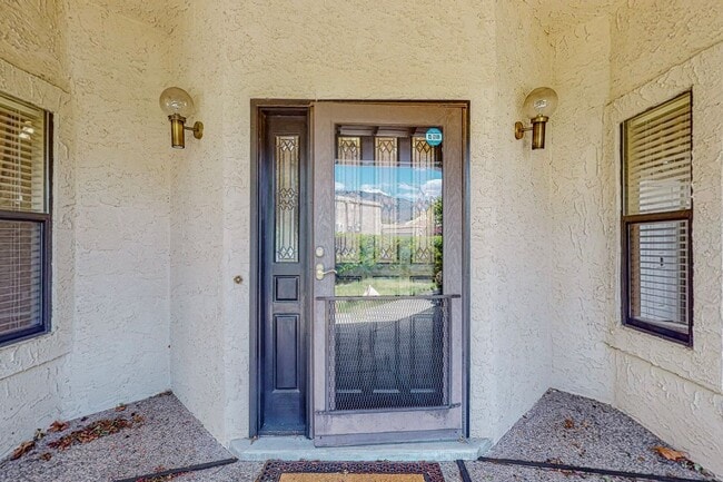 Building Photo - ACADEMY RIDGE 2 Bedroom Plus Office   2 Ba...
