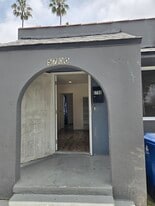Building Photo - 5700 S Van Ness Ave