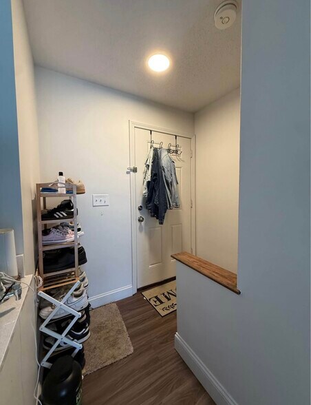 Building Photo - 608 Windsor Ridge Dr