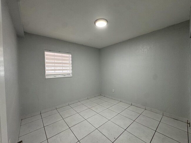 Building Photo - 3540 NW 95th Terrace
