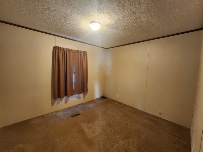Building Photo - 306 N Nicodemus St