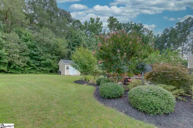 Building Photo - 14 Farmbrook Way