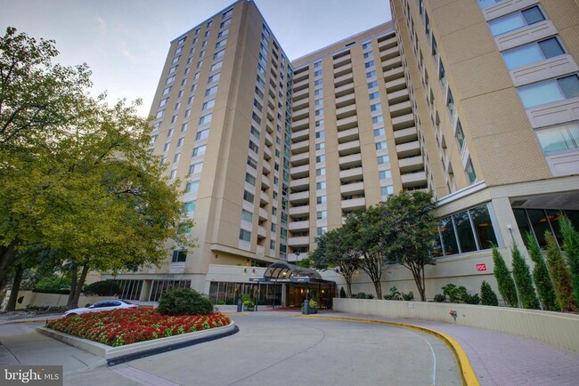 Building Photo - 4601 N Park Ave