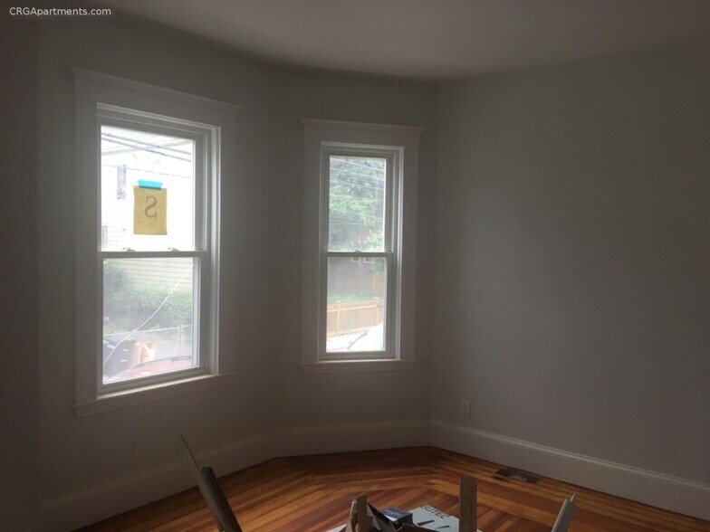 Building Photo - 17 Ashland St