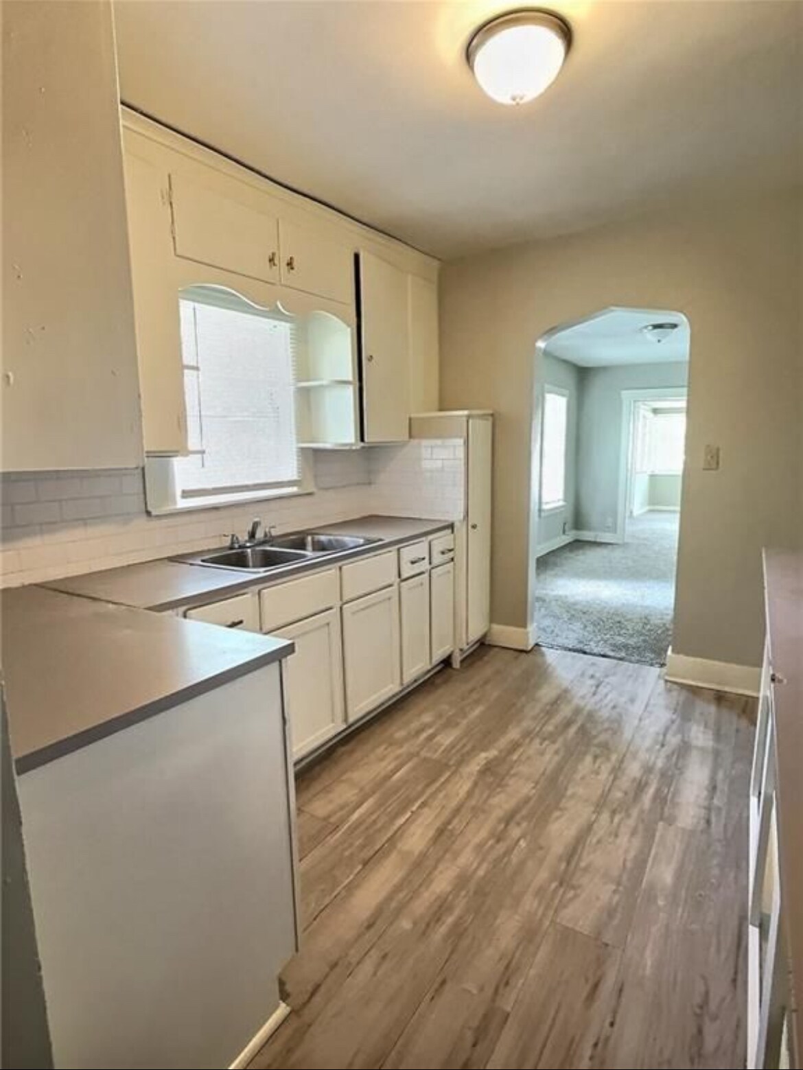 Building Photo - 8409 Park Ave