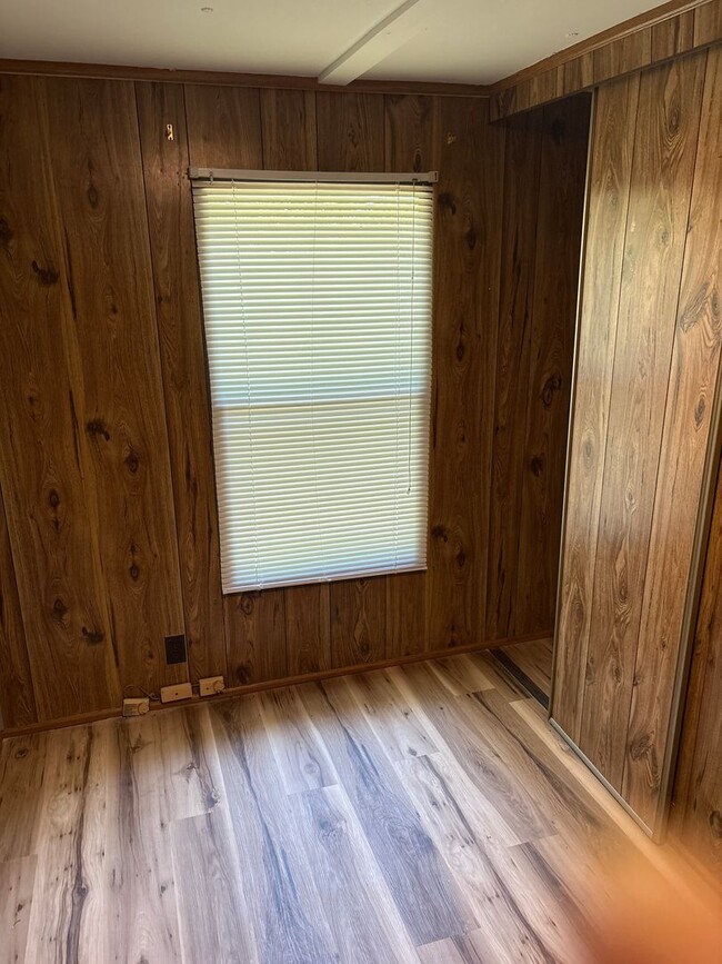 Building Photo - Quiet 3 Bedroom in Alexander