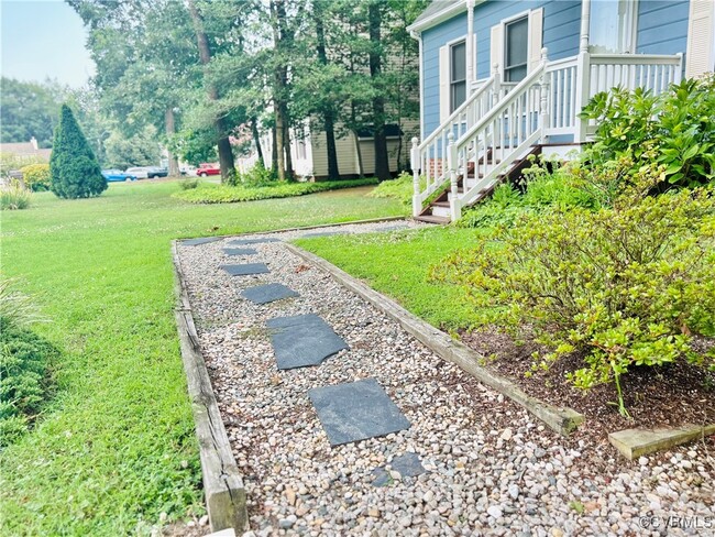Building Photo - 9904 Husting Terrace