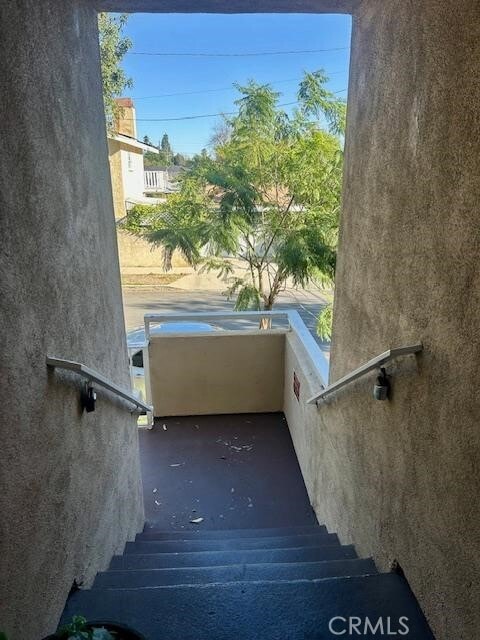 Building Photo - 5821 Sylmar Ave