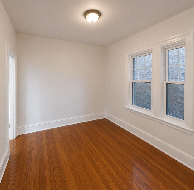 Building Photo - 217 51st St