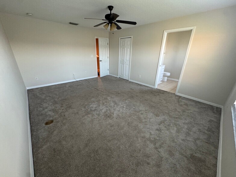 Building Photo - 11522 84th street Cir E