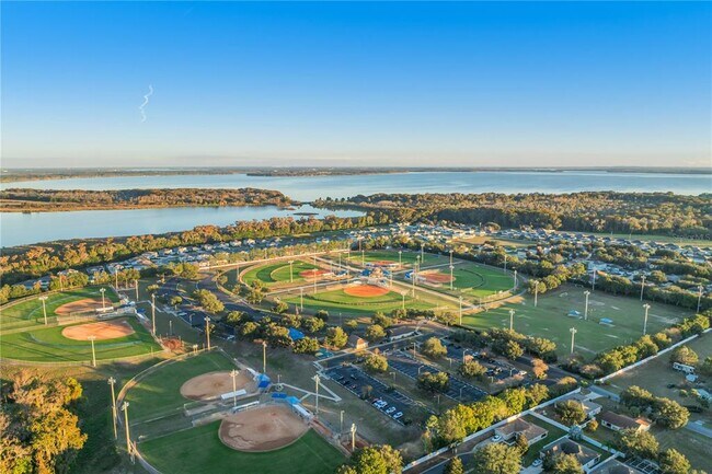 Building Photo - 2763 Athens Dr