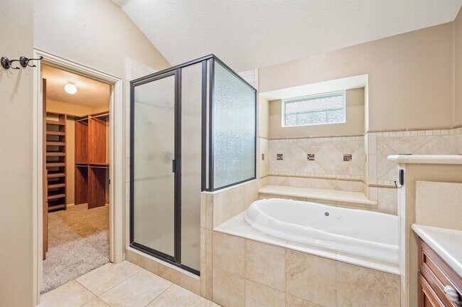 Building Photo - 209 McVoy Dr