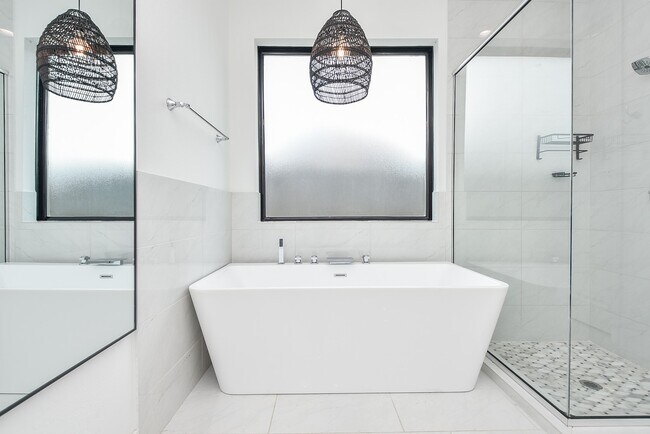 Building Photo - 18251 Winding Willow Oak Way