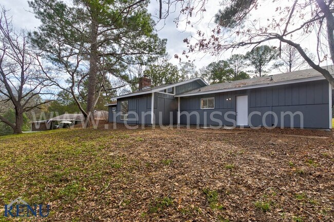 Building Photo - $0 APPLICATION FEE!!!