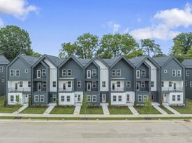Building Photo - 612 Markham St