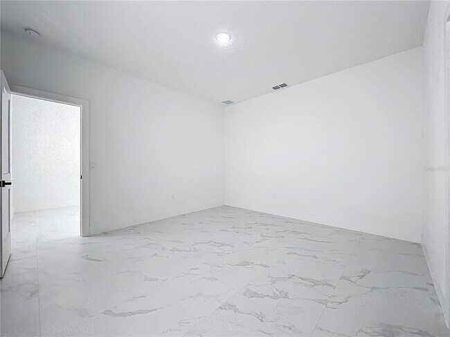 Building Photo - 780 Kangaroo Ct