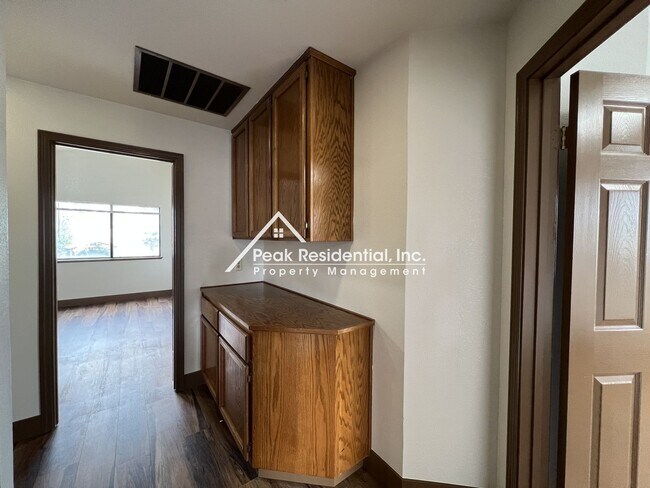 Building Photo - 5205 Efthemia Way