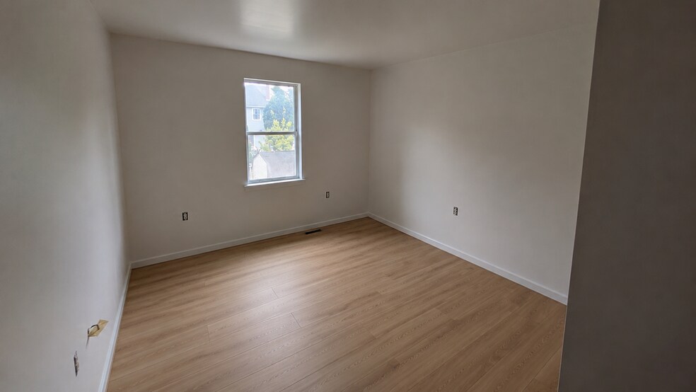 Building Photo - 1648 Angela Dr
