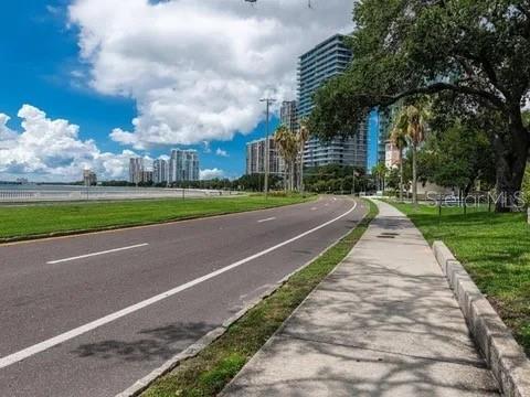 Building Photo - 2809 Bayshore Blvd