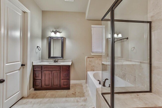 Building Photo - 11005 Upland River Dr