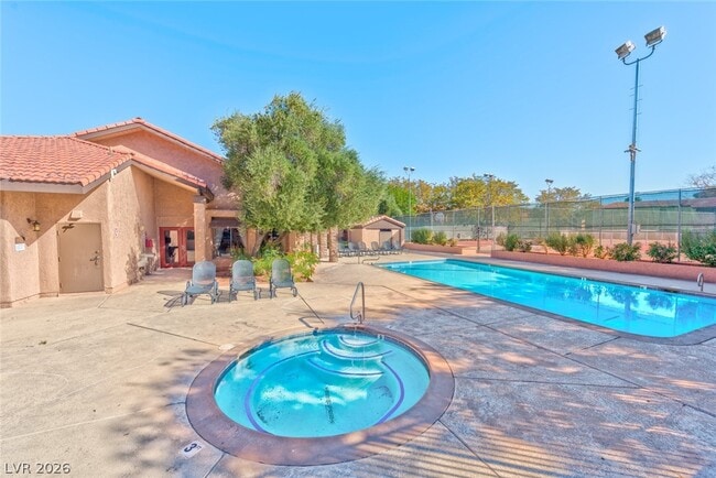 Building Photo - 1455 E Katie Ave