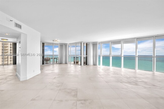 Building Photo - 16485 Collins Ave