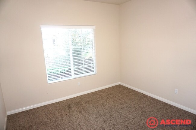 Building Photo - Charming Southwest Home!