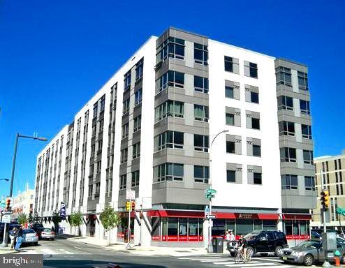 Building Photo - 815 Arch St