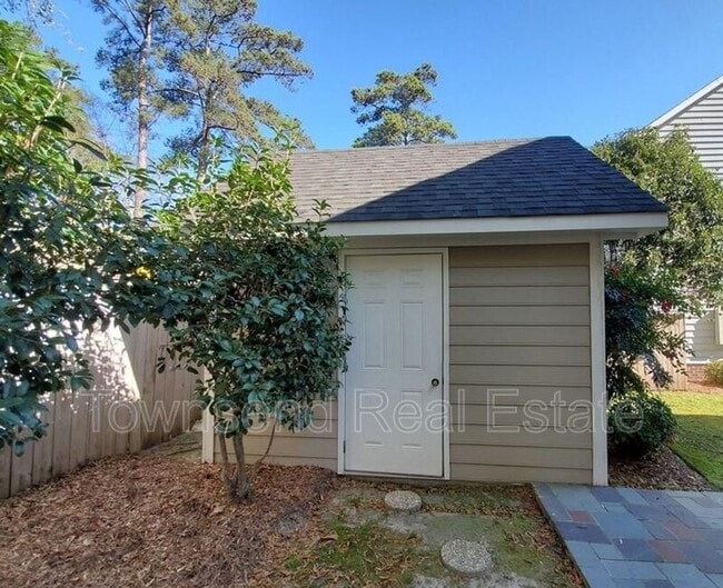 Building Photo - 2012 Fig Ct