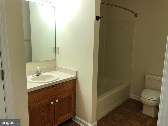 Building Photo - 21113 Arbor Ct