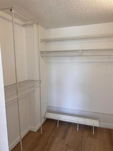 Building Photo - 1120 N Shore Dr NE