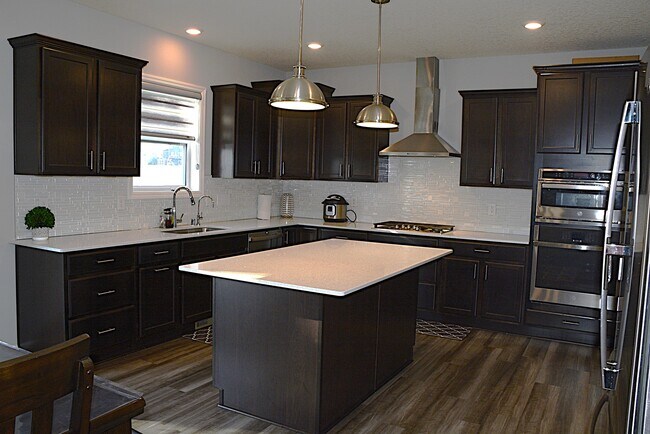 Building Photo - 1566 Edgebrook Ln