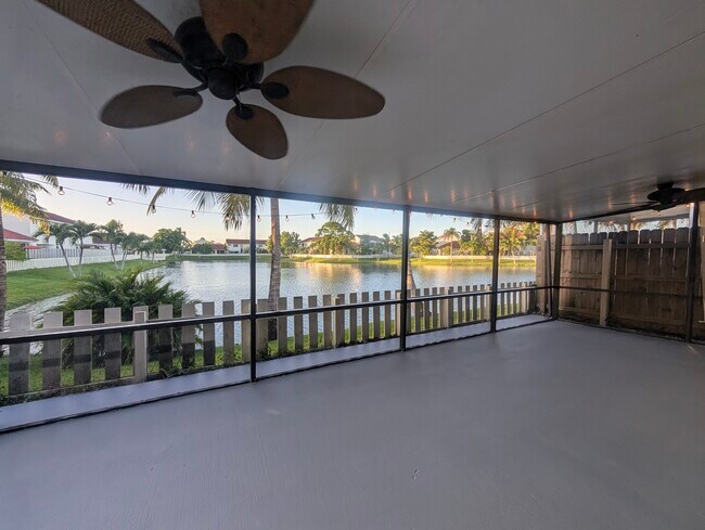 Building Photo - 2711 San Remo Cir