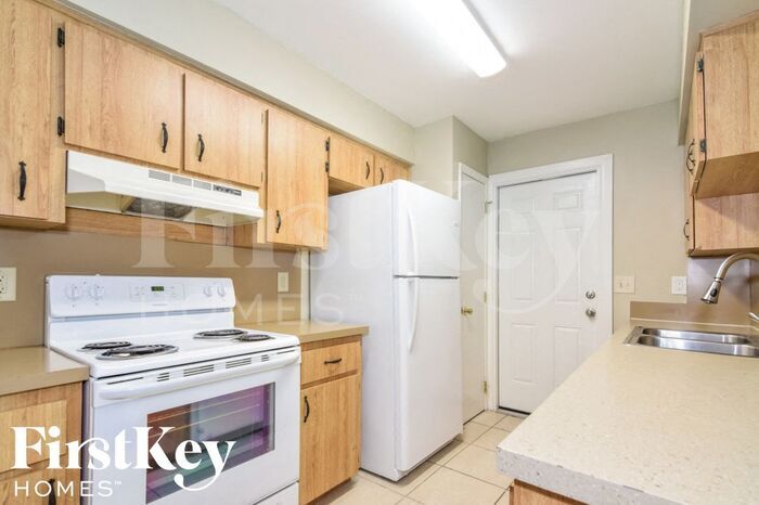 Building Photo - 7538 Highland Grove Dr
