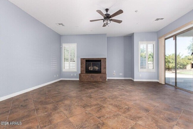 Building Photo - 1842 E Kaibab Dr