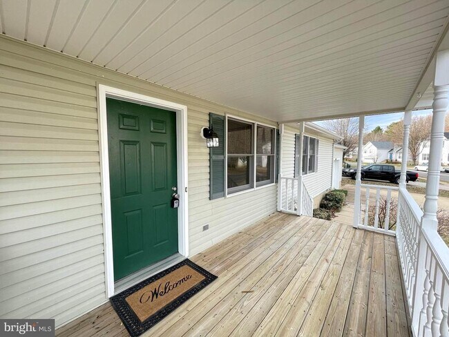 Building Photo - 20847 Sandstone St