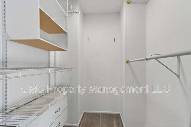 Building Photo - 14 Carol Ct